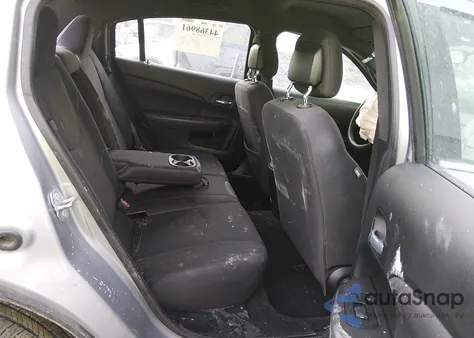 2014 Chrysler 200 Lx z USA, uszkodzony, nr VIN 1C3CCBAB1EN211156